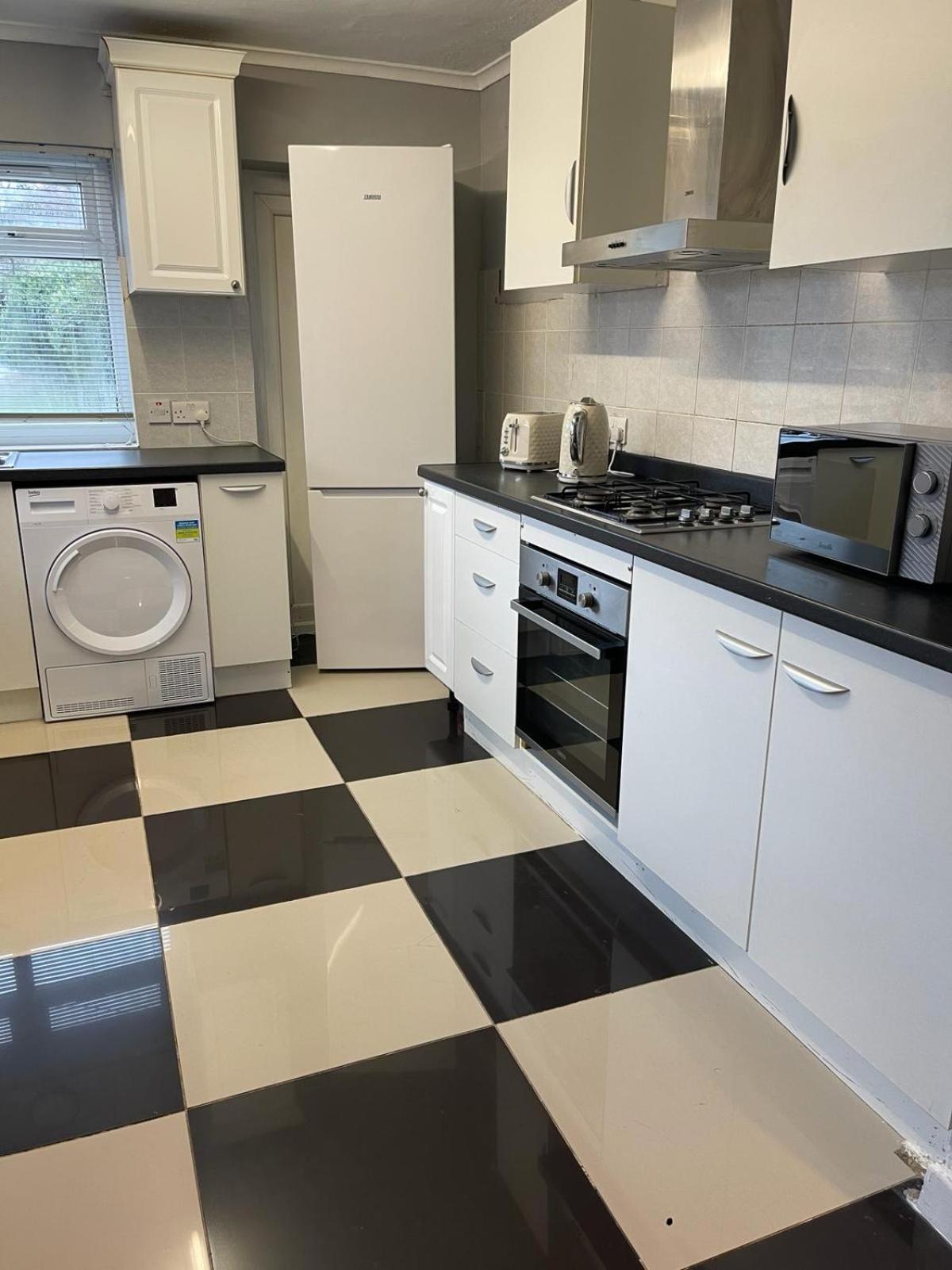 London Guest Room Екстер'єр фото